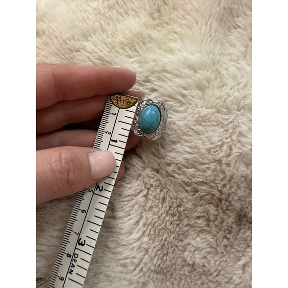 Oval Turquoise And Silver Costume Western Ring Sz 8 - Picture 5 of 5